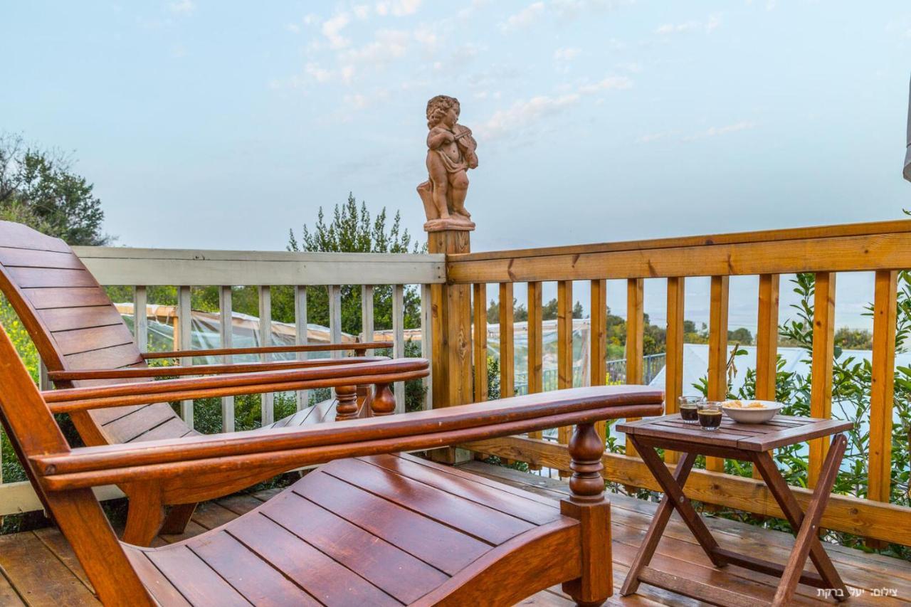 Vibe Naftali Estate Hotel Ramot Naftali Bagian luar foto